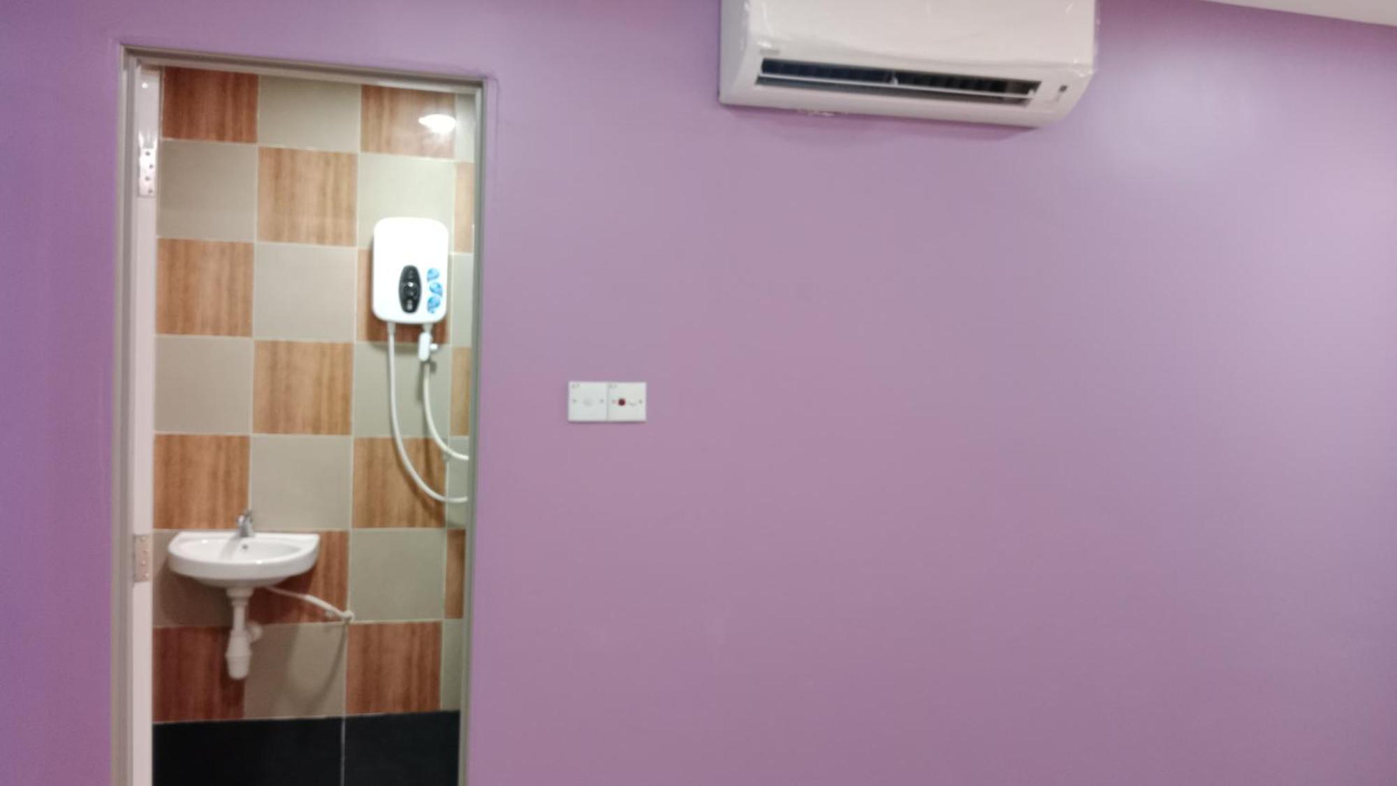 Nilai H2酒店 外观 照片